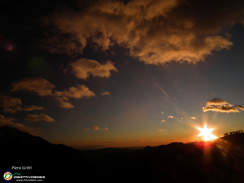 77 Il sole sta scendendo....JPG